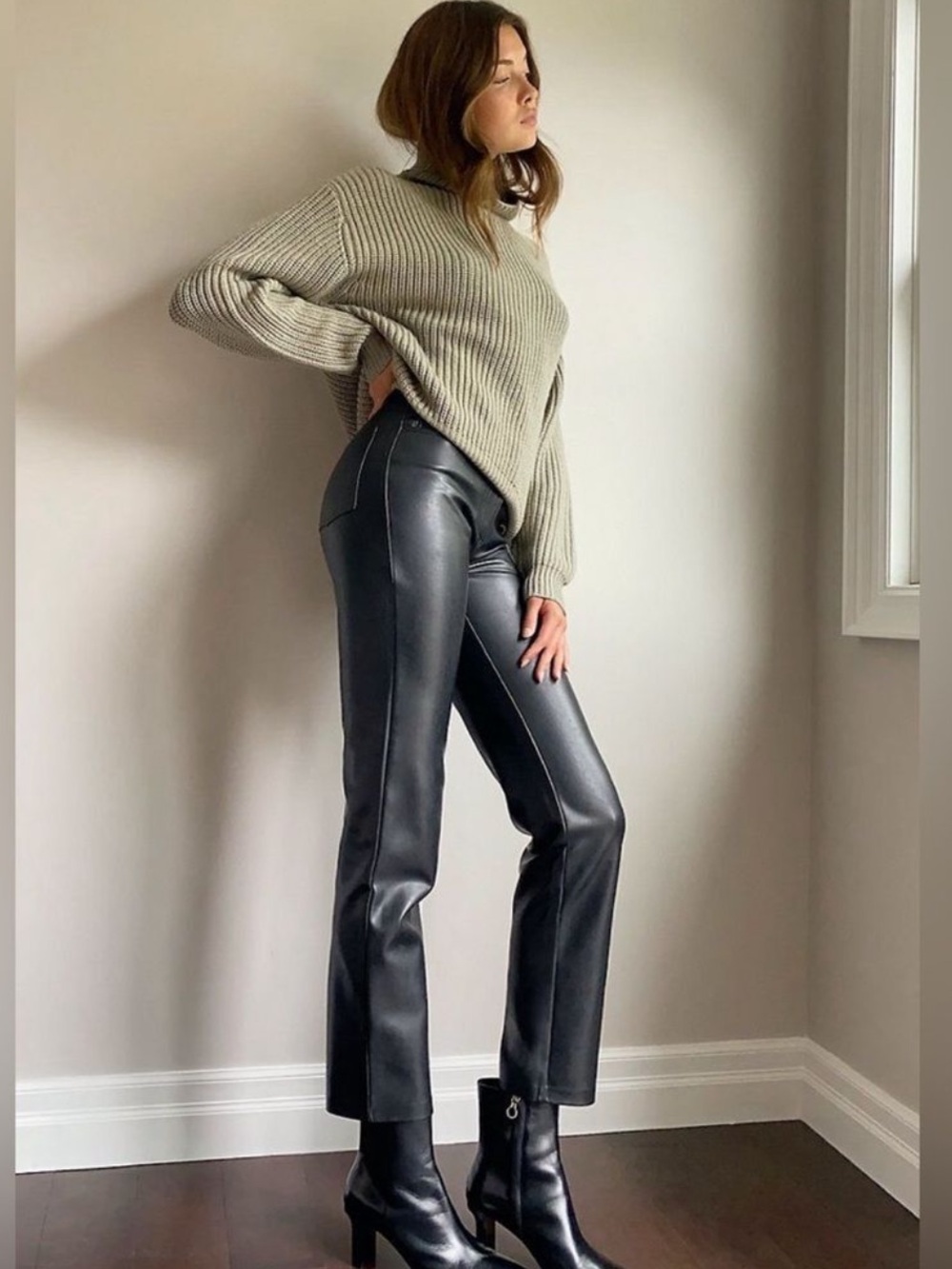 WILFRED “The Melina” High-Waisted Vegan Leather Skinny Pants in Black Size 4